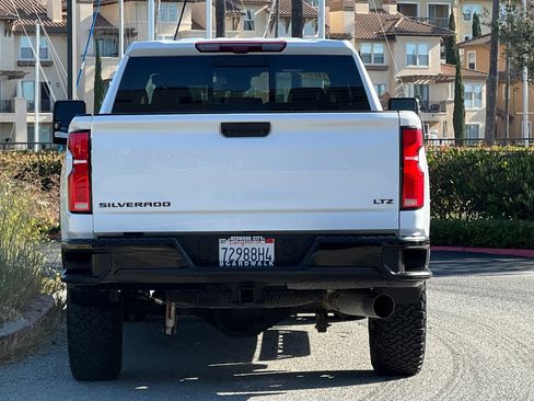 Used 2025 Chevrolet Silverado 2500 LTZ w/ Trail Boss Package AWD/4WD image 5