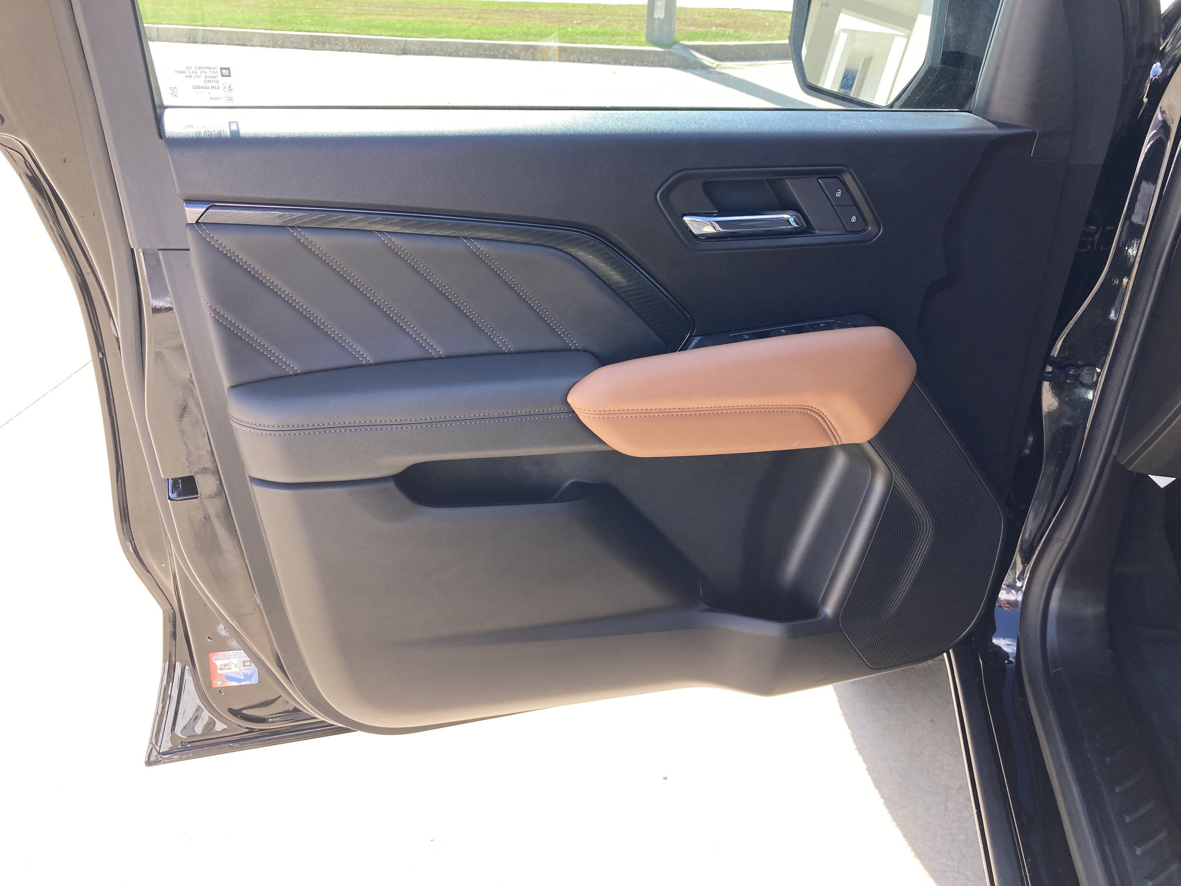 Certified 2026 GMC Canyon AT4 AWD/4WD image 12