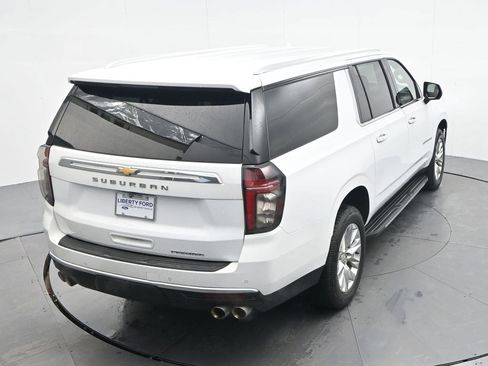 Used 2023 Chevrolet Suburban Premier image 24