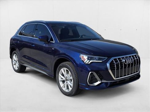 New 2025 Audi Q3 2.0T Premium w/ Convenience Package AWD/4WD image 3