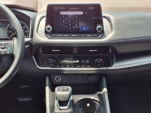 Used 2023 Nissan Rogue SV FWD image 15
