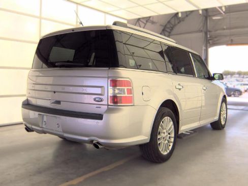 Used 2019 Ford Flex SEL w/ Equipment Group 202A AWD/4WD image 3