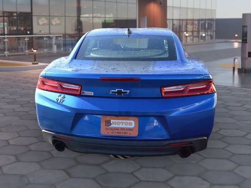 Used 2018 Chevrolet Camaro LT image 6