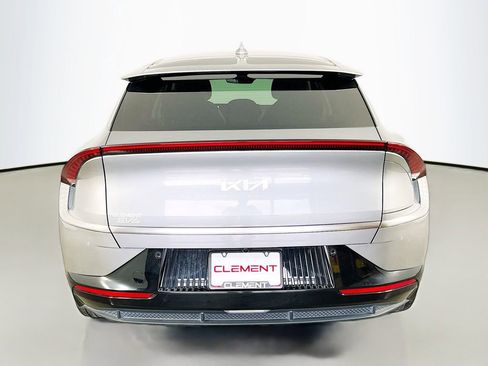 Used 2023 Kia EV6 Wind w/ Wind Technology Package AWD/4WD image 8