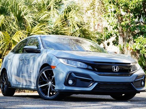 Used 2021 Honda Civic Sport image 2