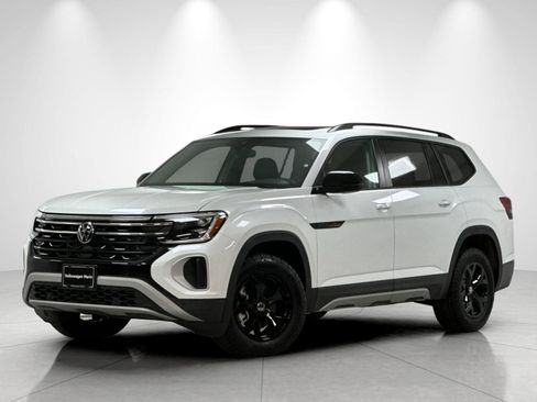 New 2026 Volkswagen Atlas Peak Edition AWD/4WD image 1