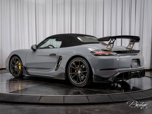 Used 2023 Porsche 718 Boxster T w/ 718 T Interior Package image 16