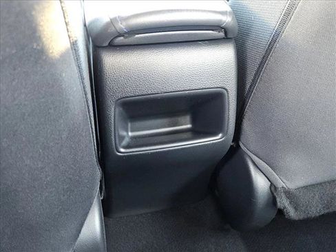 Used 2022 Toyota Corolla SE image 16