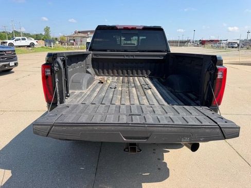 Used 2024 GMC Sierra 2500 Denali w/ Max Trailering Package AWD/4WD image 5