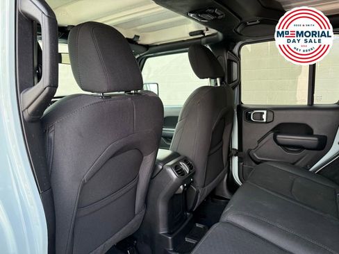 Used 2023 Jeep Wrangler Unlimited w/ Cold Weather Group AWD/4WD image 19