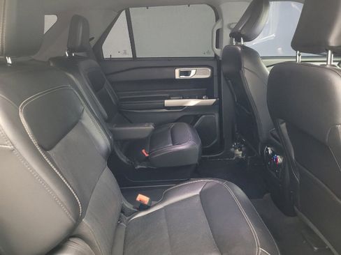 Used 2023 Ford Explorer Limited RWD image 19