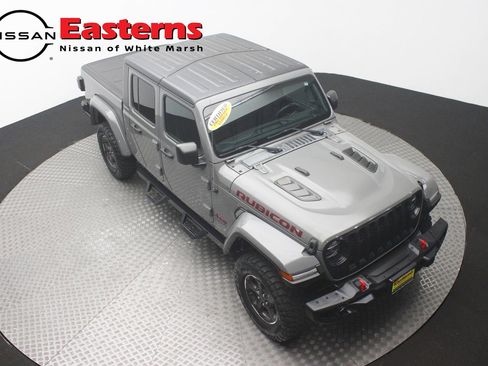 Used 2021 Jeep Gladiator Rubicon w/ LED Lighting Group AWD/4WD image 3