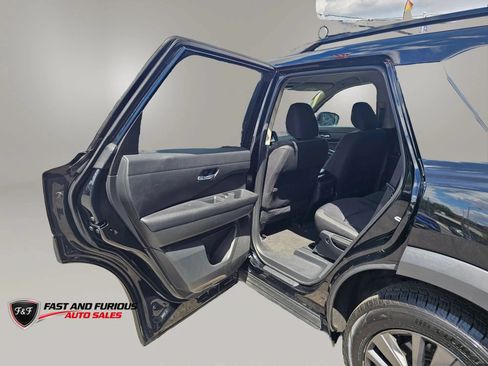 Used 2022 Nissan Pathfinder SV AWD/4WD image 10