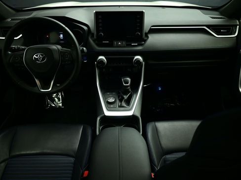 Used 2019 Toyota RAV4 XSE image 4