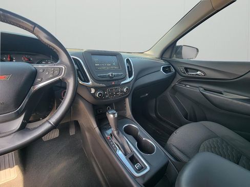 Used 2018 Chevrolet Equinox LT AWD/4WD image 17