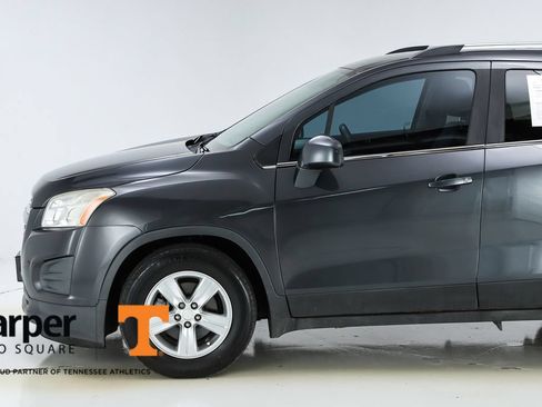 Used 2016 Chevrolet Trax LT FWD image 40