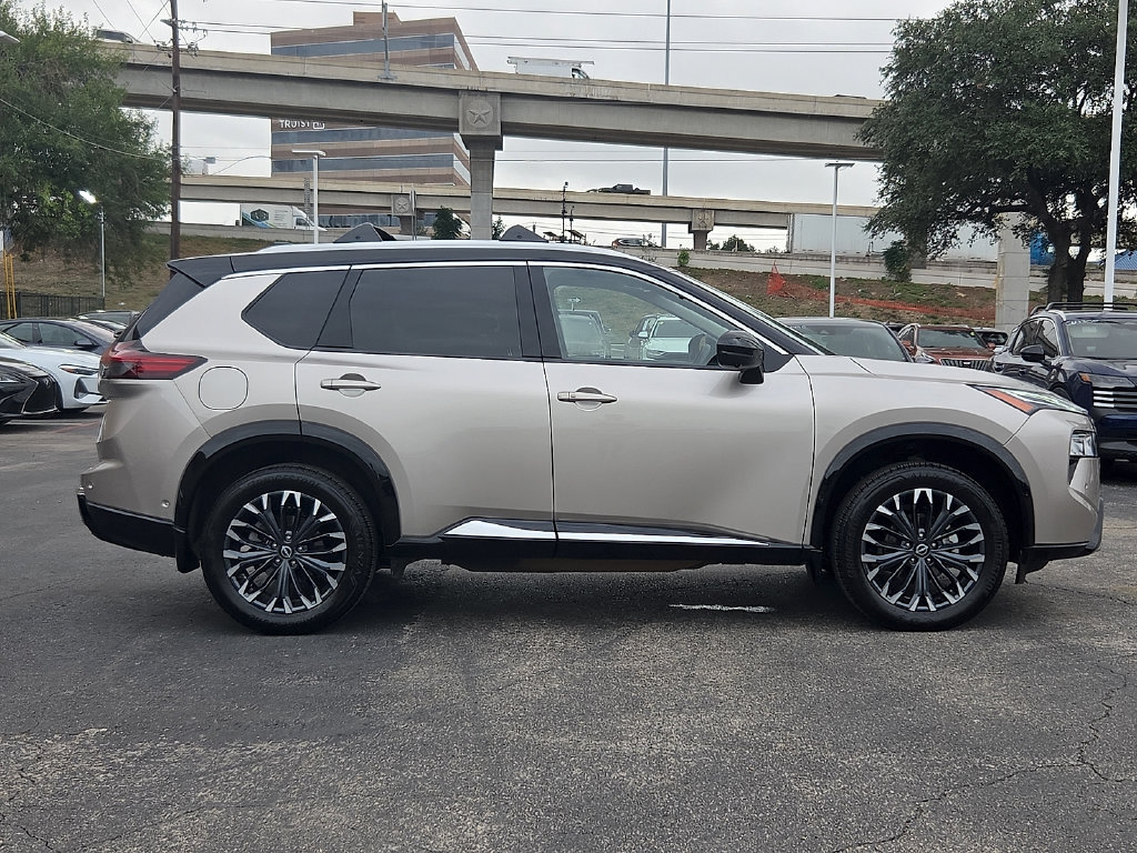 Used 2026 Nissan Rogue Platinum w/ Platinum Premium Package AWD/4WD image 6