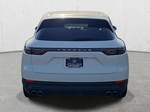 Used 2023 Porsche Cayenne image 6