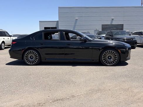 Used 2025 BMW 750e xDrive w/ Executive Package AWD/4WD image 5