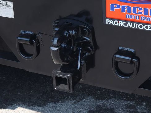 Used 2023 Ford F650 2WD Regular Cab Super Duty image 40