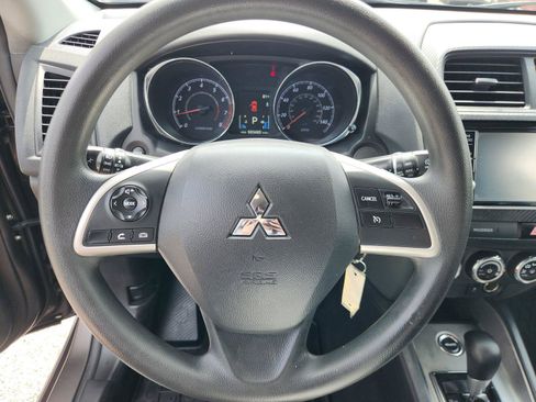 Used 2018 Mitsubishi Outlander Sport ES AWD/4WD image 18