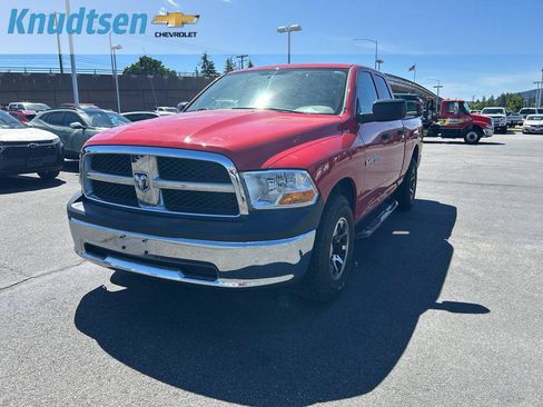 Used 2011 RAM 1500 ST w/ ST Popular Equipment Group AWD/4WD image 3