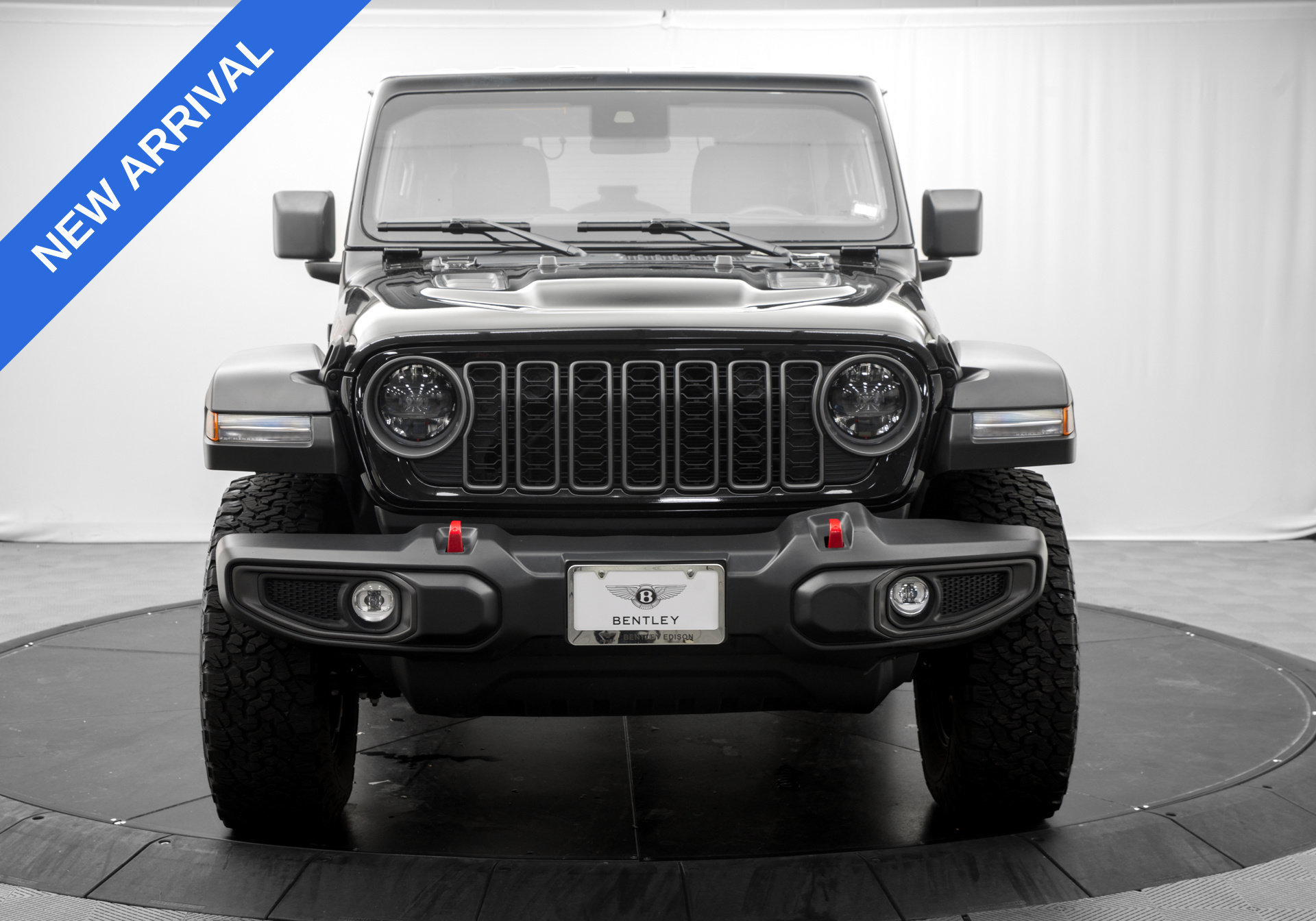 Used 2025 Jeep Wrangler Unlimited Rubicon AWD/4WD image 2