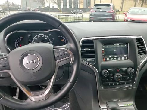 Used 2021 Jeep Grand Cherokee Laredo image 24