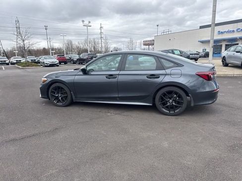 Used 2025 Honda Civic Sport image 14