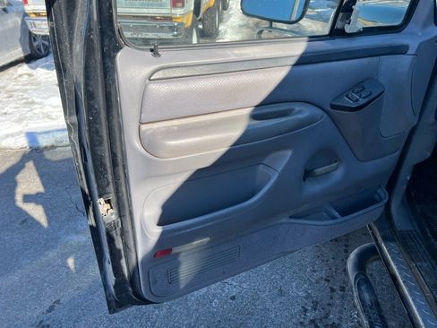 Used 1996 Ford F250 HD Supercab 155.0 WB 4WD image 11