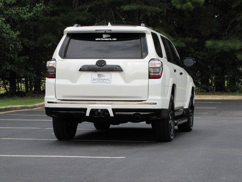 Used 2019 Toyota 4Runner Limited RWD image 10