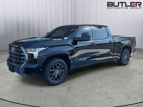 Used 2022 Toyota Tundra Platinum w/ Advanced Package image 1