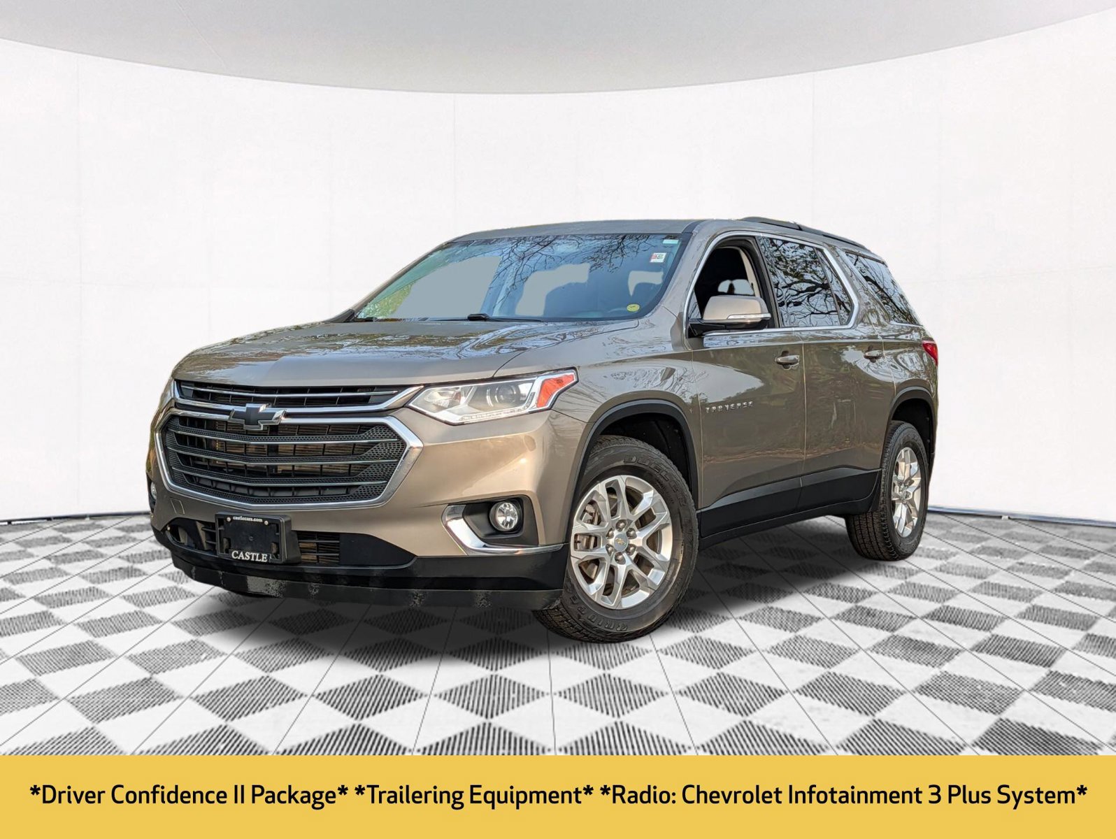 Used 2020 Chevrolet Traverse LT w/ Driver Confidence II Package AWD/4WD image 2