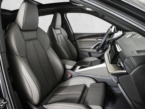 New 2025 Audi Q5 Premium Plus image 22