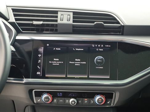 New 2025 Audi Q3 2.0T Premium image 19