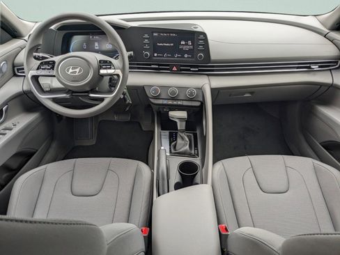 New 2026 Hyundai Elantra SE FWD image 14