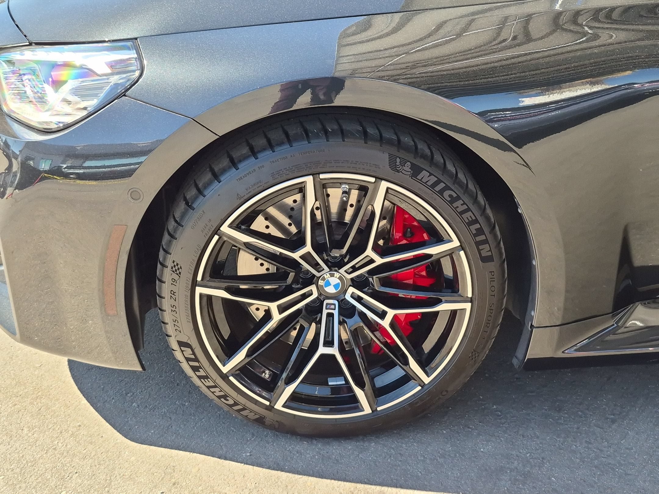Used 2025 BMW M2 w/ Lighting Package RWD image 10