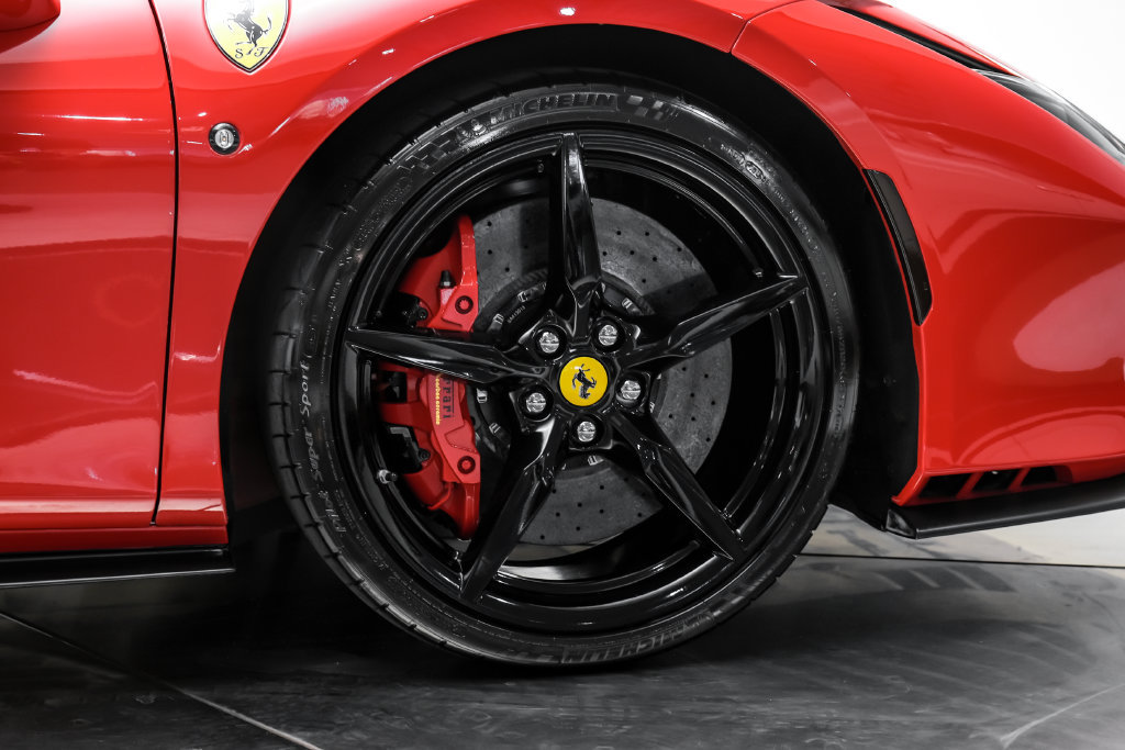 Used 2020 Ferrari F8 Tributo RWD image 52