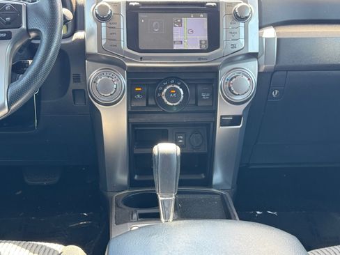 Used 2015 Toyota 4Runner SR5 RWD image 15