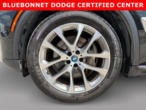 Used 2025 BMW X5 xDrive50e AWD/4WD image 9