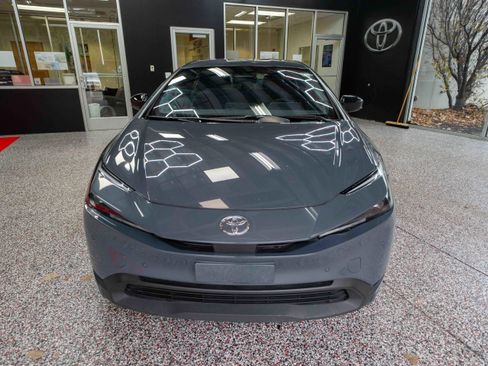 Certified 2024 Toyota Prius LE image 7