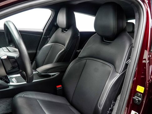 Used 2024 Lucid Air Pure RWD image 38