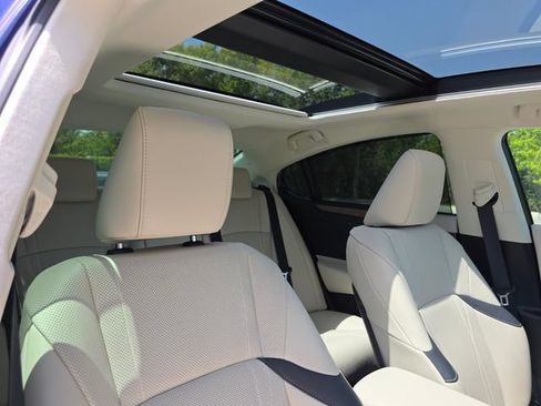 Used 2024 Lexus ES 350 Ultra Luxury w/ Accessory Package (Z1) FWD image 11