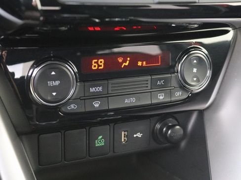 Used 2025 Mitsubishi Eclipse Cross ES image 17