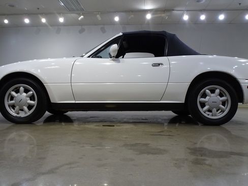 Used 1991 MAZDA MX-5 Miata RWD image 7