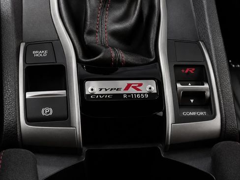 Used 2018 Honda Civic Type R image 40