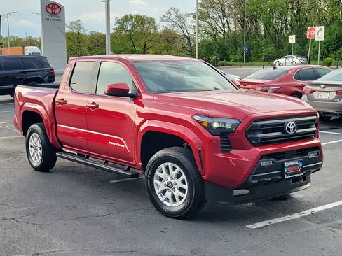 New 2026 Toyota Tacoma SR5 AWD/4WD image 2