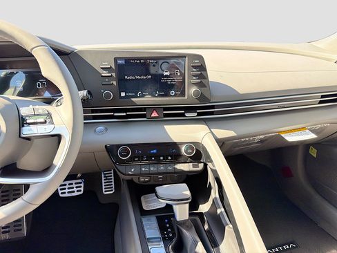 New 2026 Hyundai Elantra SEL Sport Premium image 19