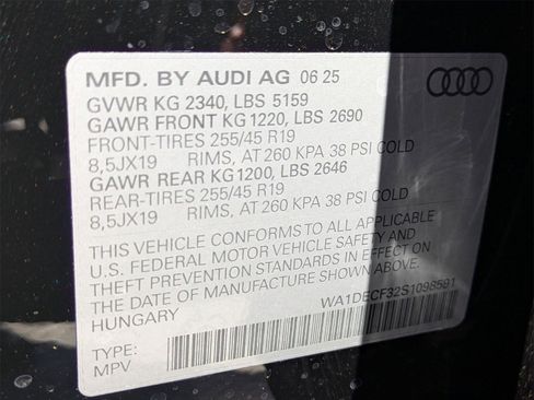 New 2025 Audi Q3 2.0T Premium image 17