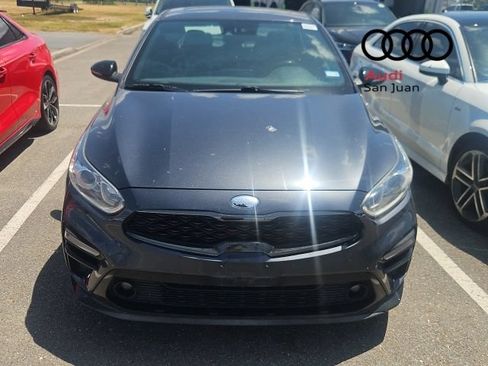 Used 2020 Kia Forte GT-Line w/ GT-Line Premium Package FWD image 2